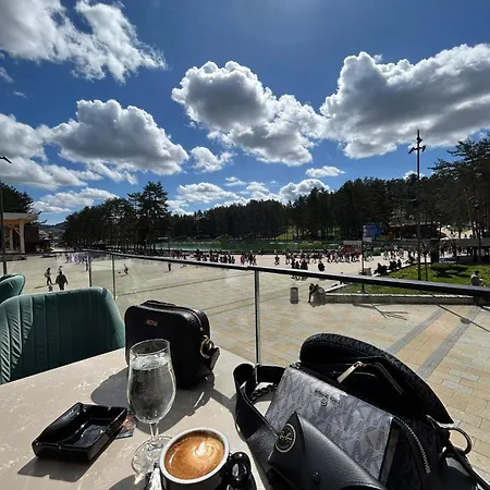 Apartamento Bellevue Na Jezeru U Samom Centru Zlatibora ,terasa Sa Pogledom *