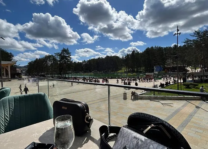 Lägenhet Bellevue Na Jezeru U Samom Centru Zlatibora ,terasa Sa Pogledom *